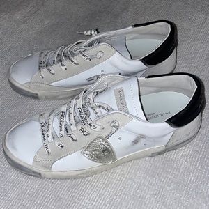 Philippe Model Paris
Paris X sneakers (worn once and no returns)